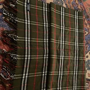 Vintage Burberry cashmere green Nova check plaid fringe shawl scarf
